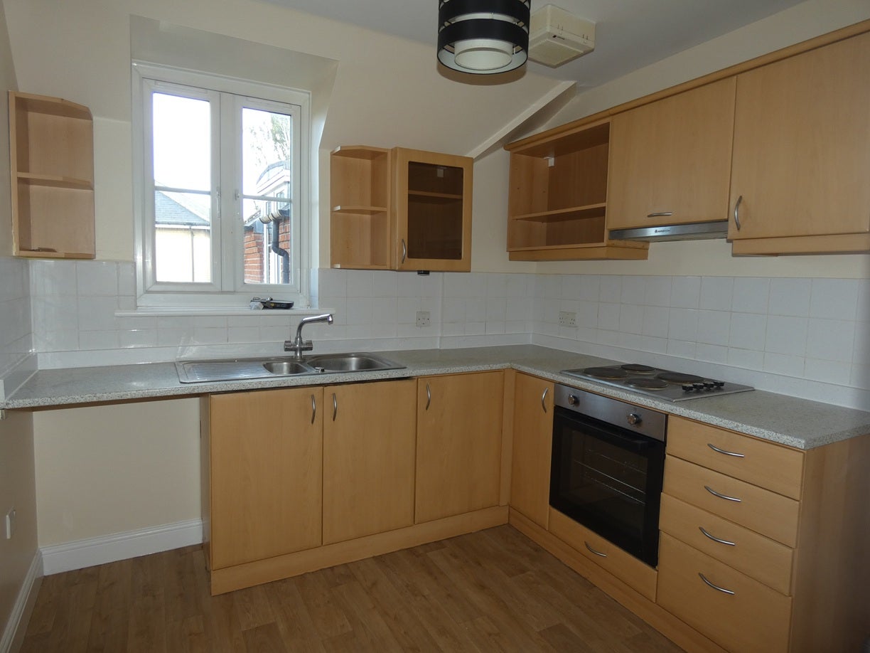 Flat Norwich Road in Breckland District