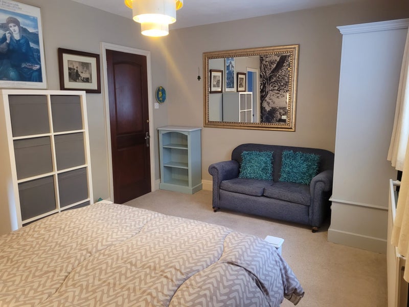 Room Roscoe Bank in Sheffield