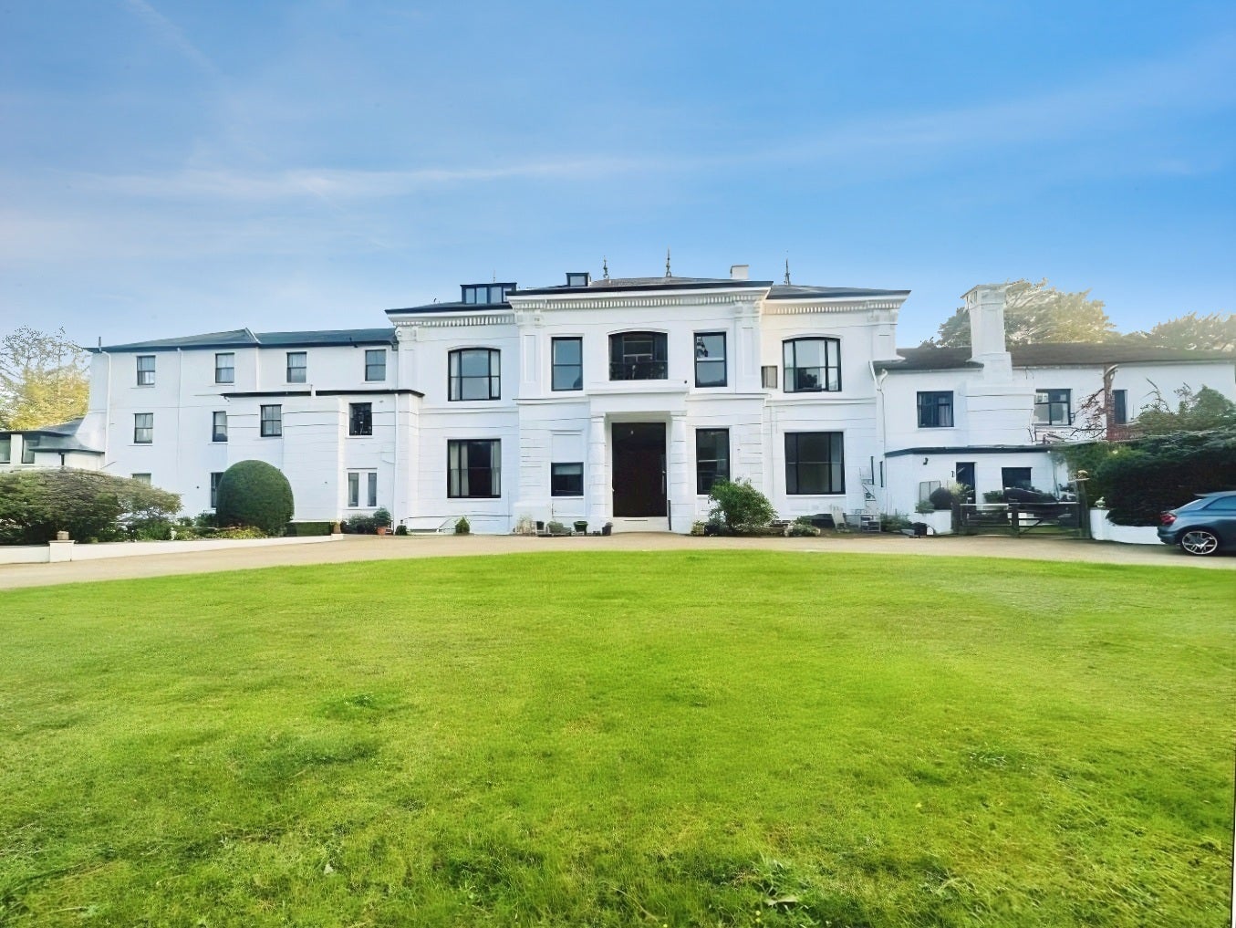Flat New Wokingham Road in Buckler's Park