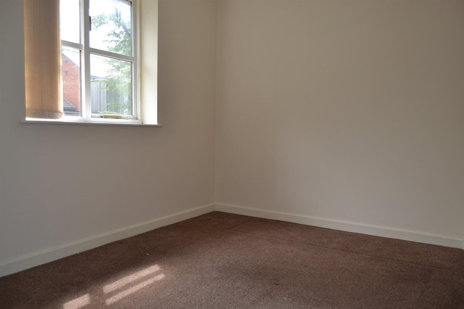 Flat Acme Terrace in Wakefield