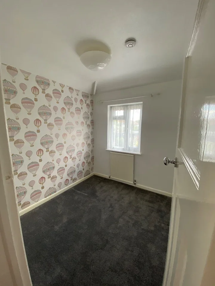 House Northumberland Crescent in Greater London