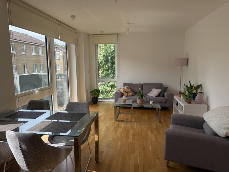 Room Killick Way in Greater London