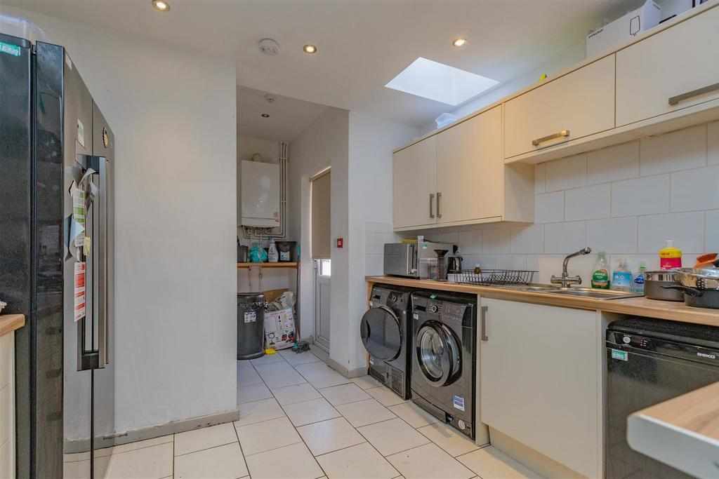 Flat Tiverton Road in Birmingham