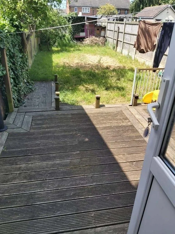 Room Ellis Avenue in Greater London
