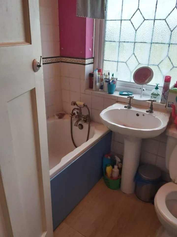 Room Ellis Avenue in Greater London