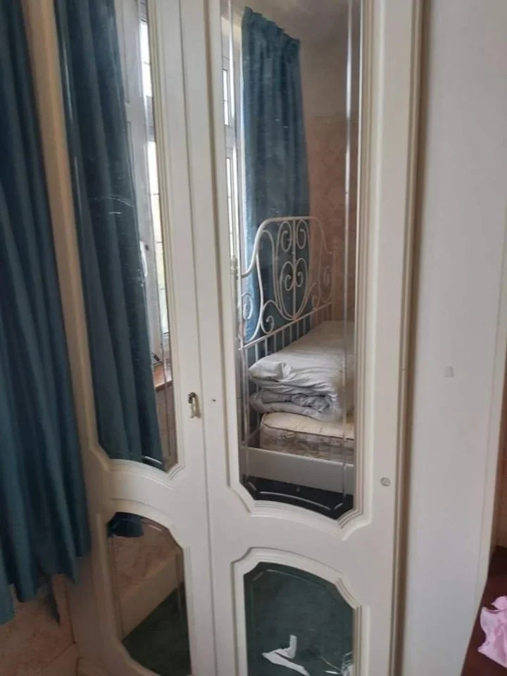 Room Ellis Avenue in Greater London
