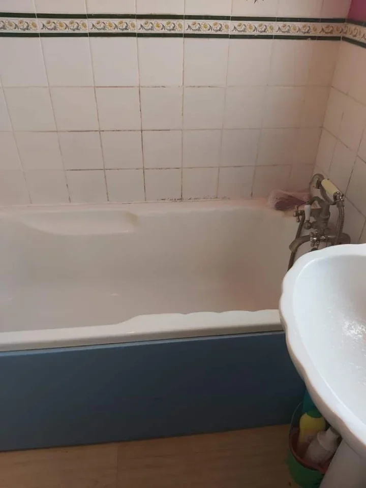Room Ellis Avenue in Greater London