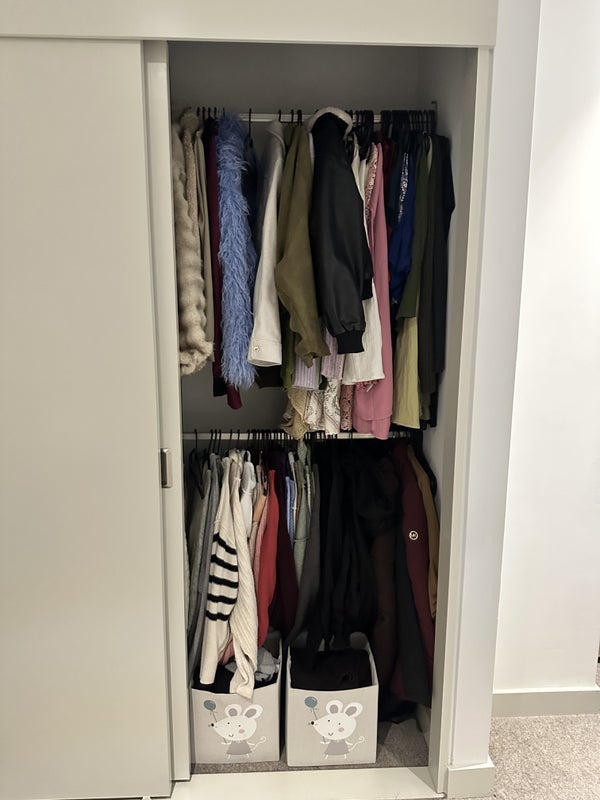 Room Ash Avenue in Greater London