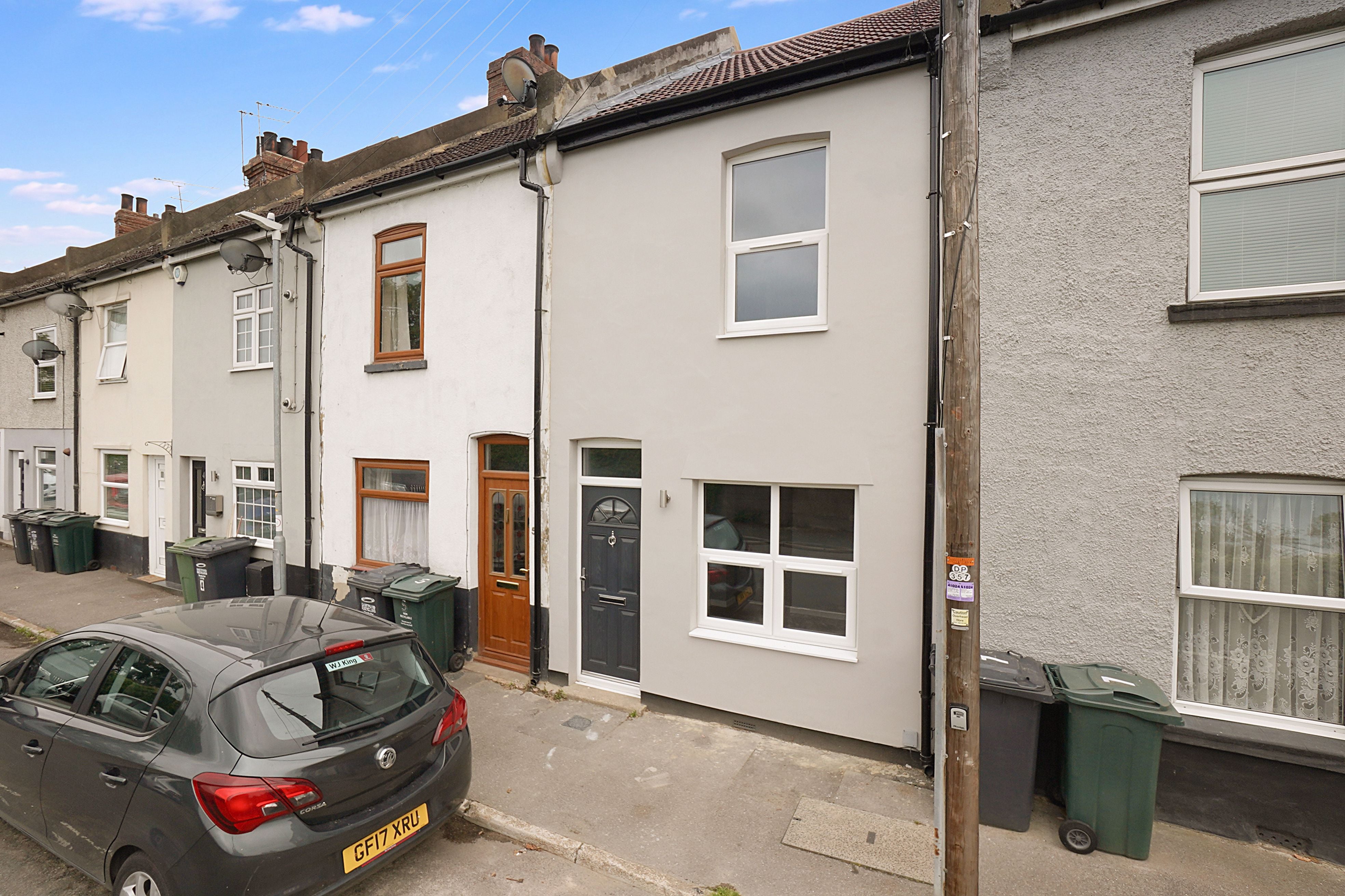 House King Edward Road in Greater London