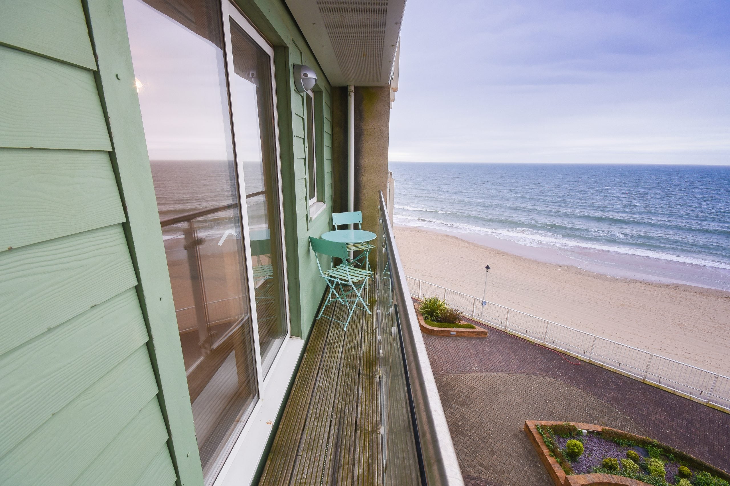 Flat Honeycombe Chine in Bournemouth
