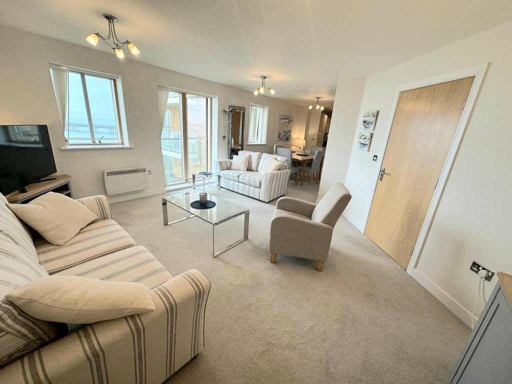 Flat Honeycombe Chine in Bournemouth
