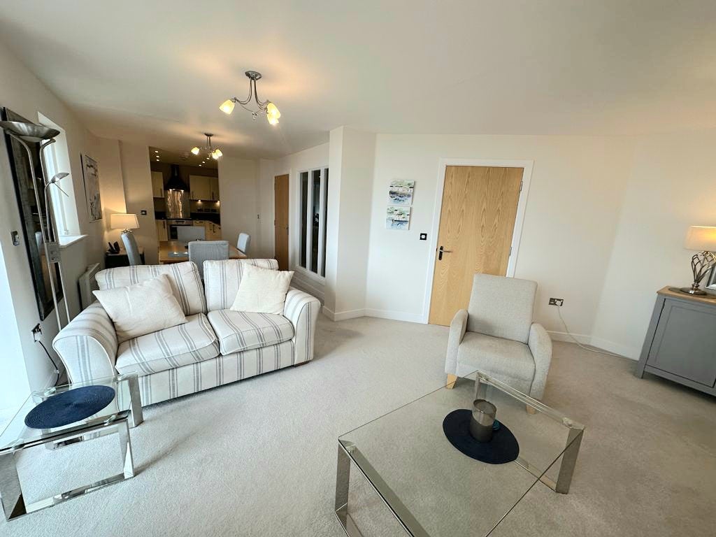 Flat Honeycombe Chine in Bournemouth