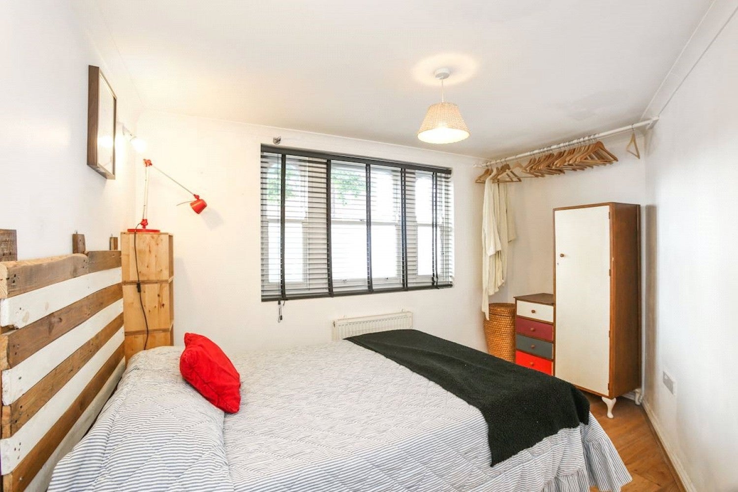 Flat Elsden Mews in Greater London