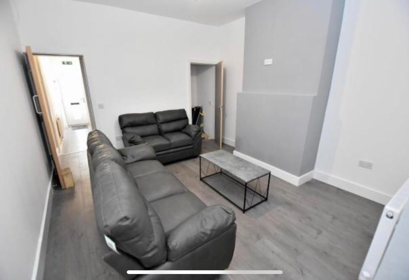 Room Woden Road in Wolverhampton