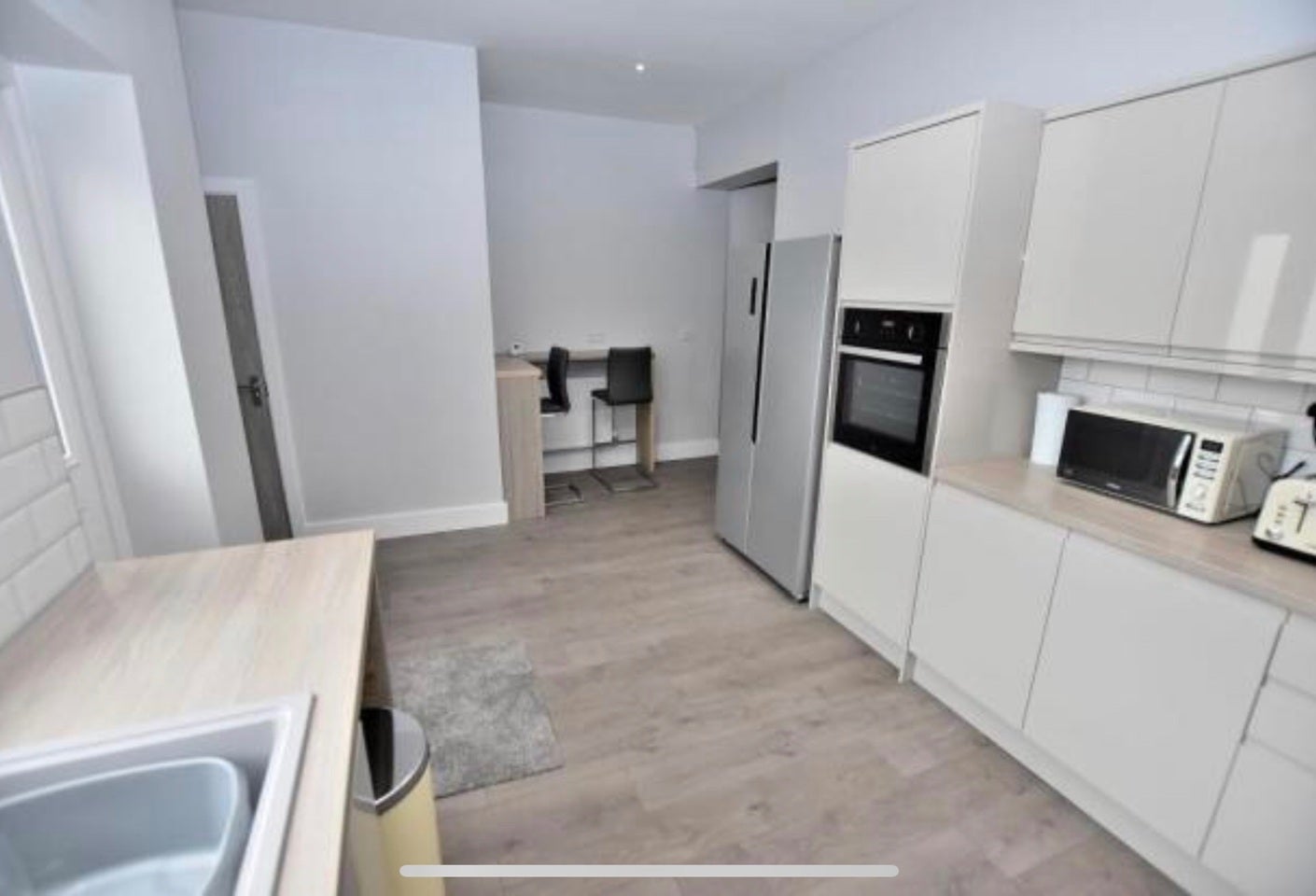 Room Woden Road in Wolverhampton
