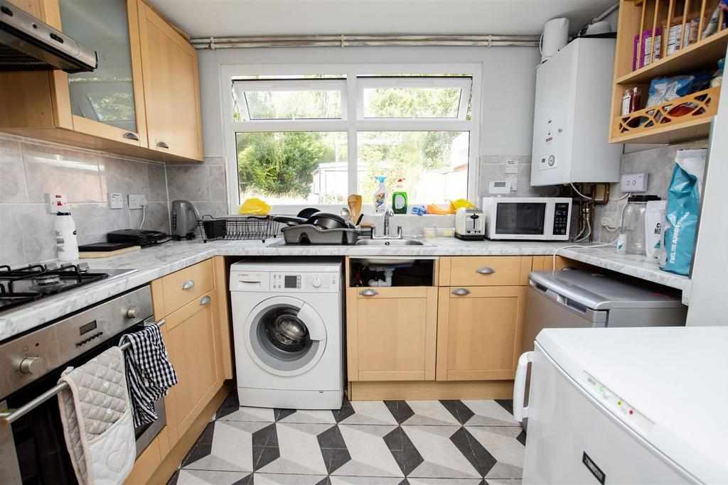Flat Tealby Grove in Birmingham
