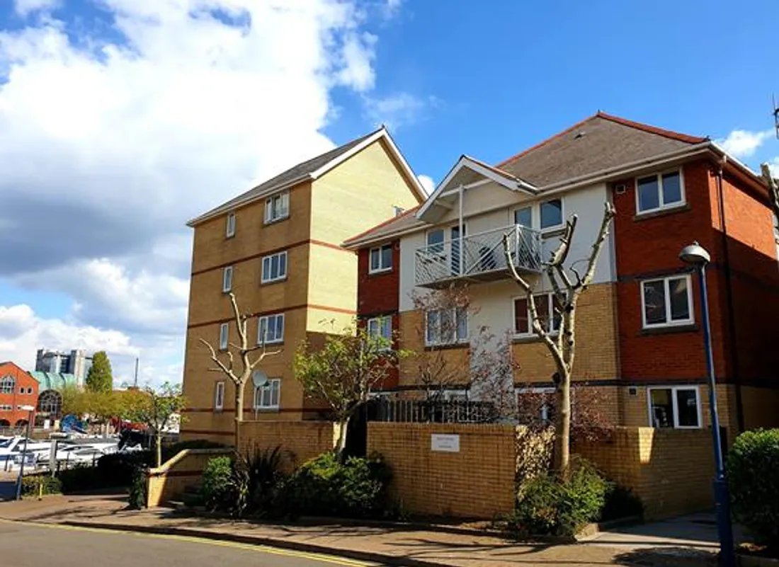 Flat Highmoor in Swansea