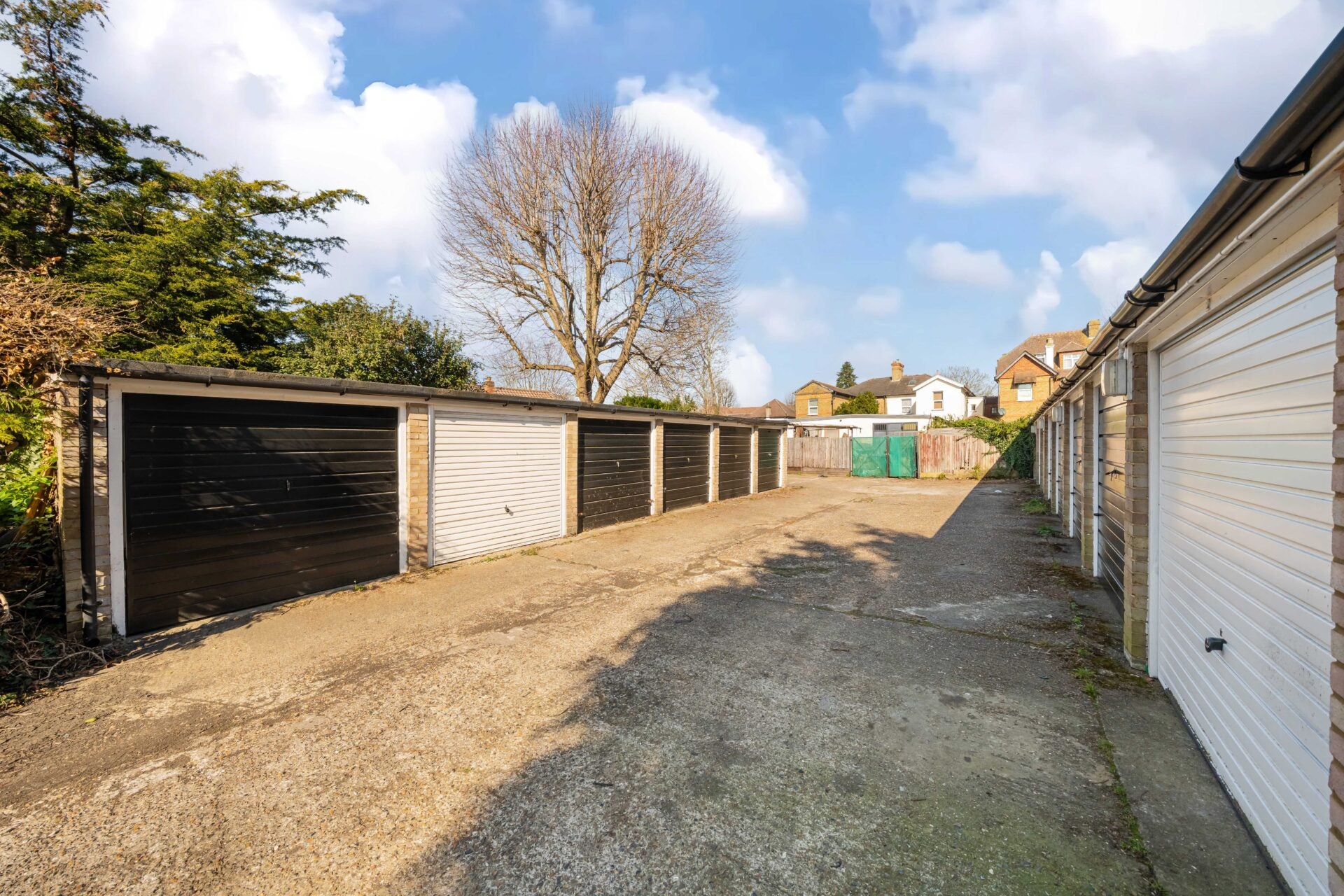 Flat Cheam Road in Greater London