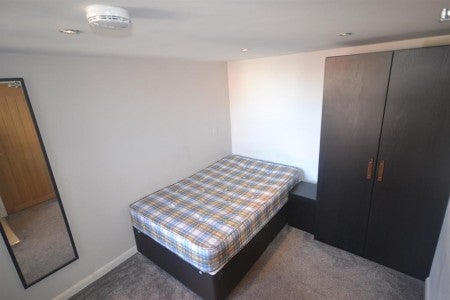 Flat Prince of Wales Avenue in Reading
