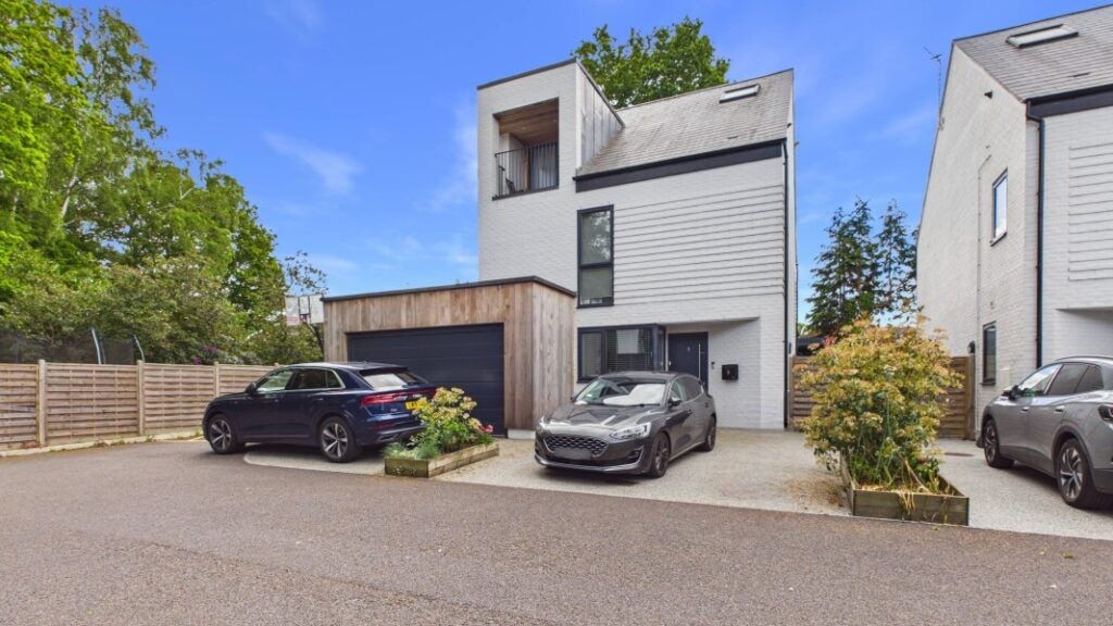 House Green Lane in Surrey Heath