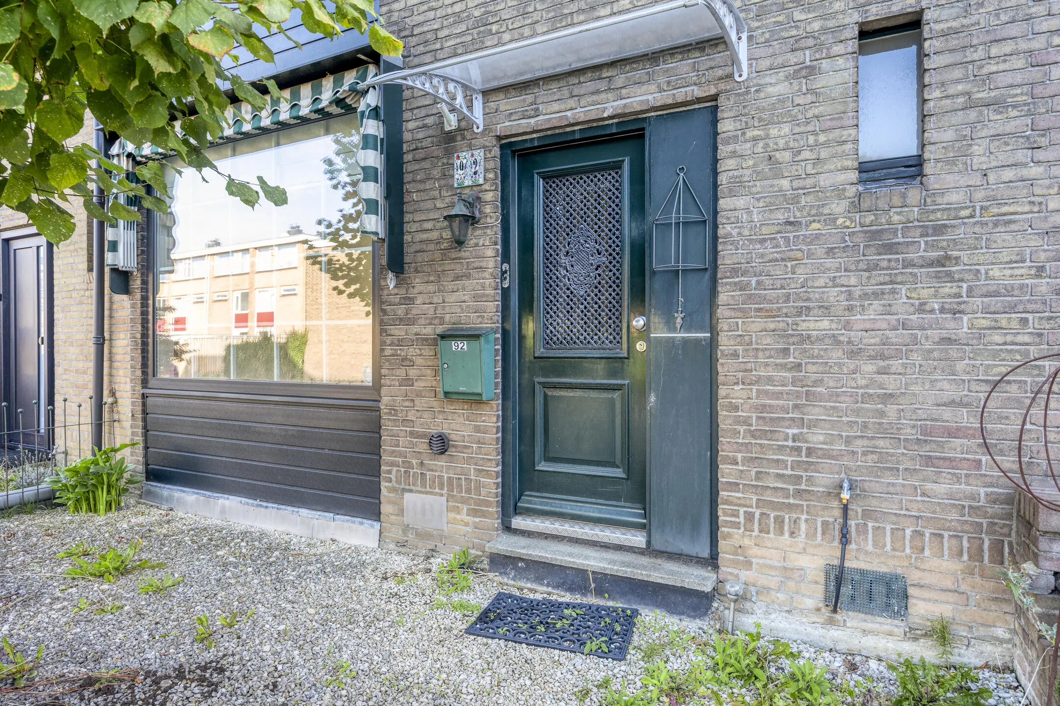 Huis Burgemeester Verduynstraat 92 in Pernis Rotterdam