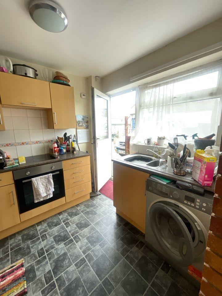 Flat Rossendale Drive in Barton Seagrave
