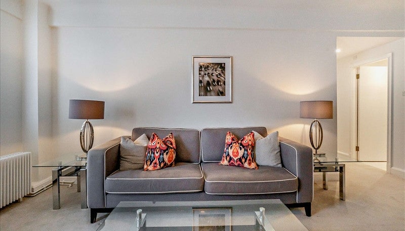 Flat Fulham Road in Greater London