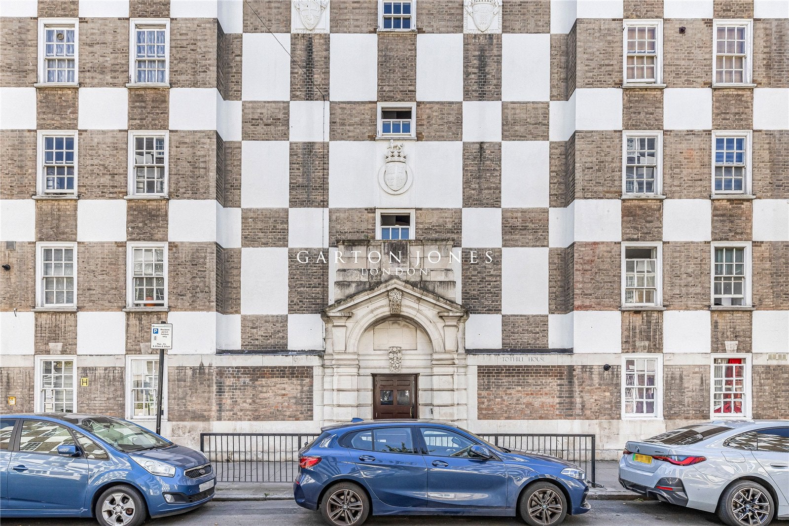 Flat Page Street in City of Westminster