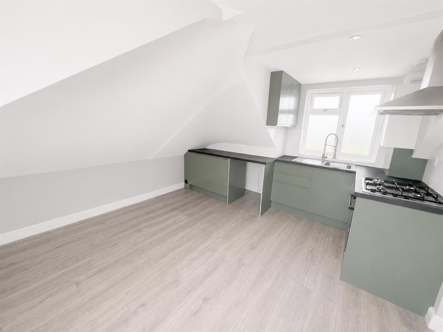 Flat Broadstone Avenue in Bloxwich