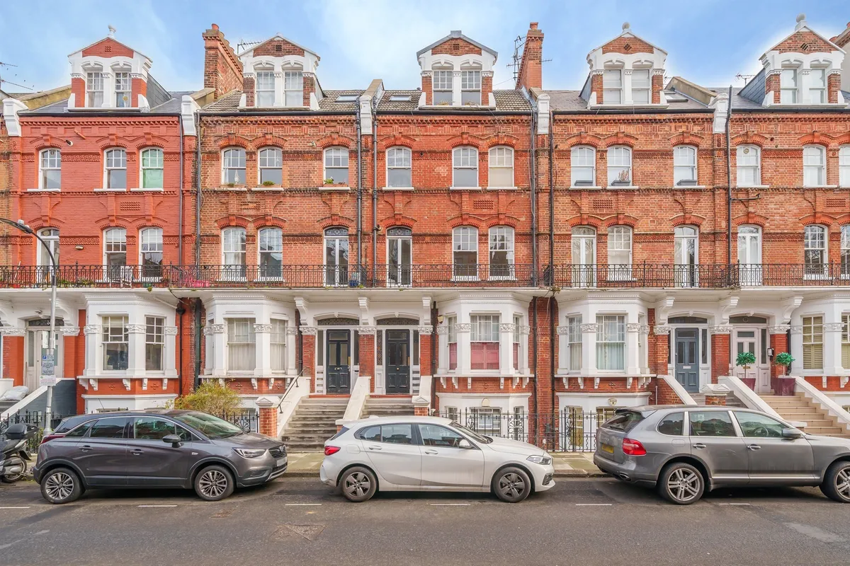 Flat Avonmore Road in Greater London