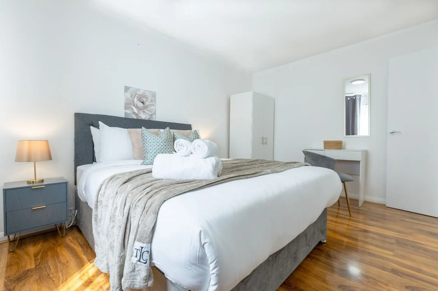 Flat Elliott Close in Greater London