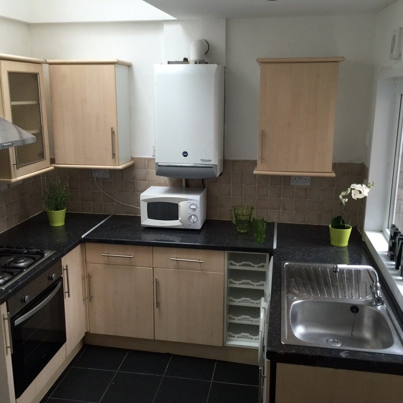 Flat Falmouth Road in Newcastle upon Tyne