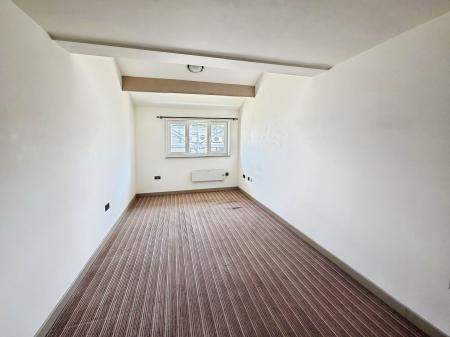 Flat Misterton in Peterborough