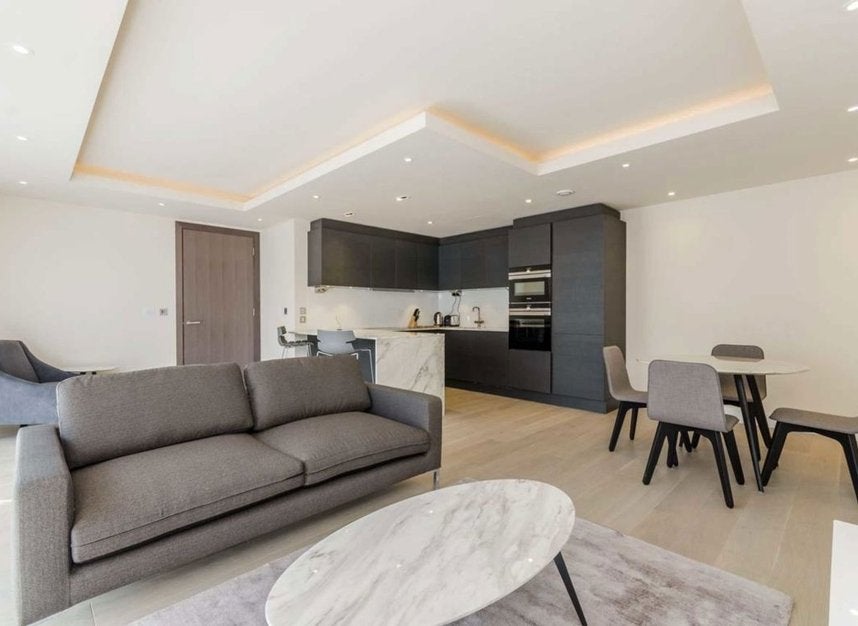 Flat Park Street in Greater London