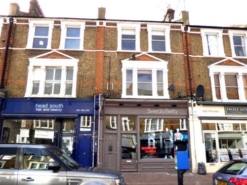 Flat Northcote Road in Greater London