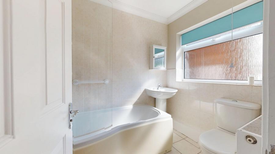 Flat Northcliffe Drive in Penarth