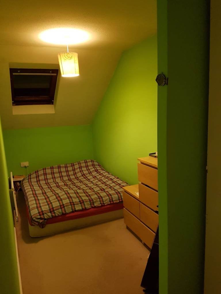 Flat Brooks Mews in Aylesbury