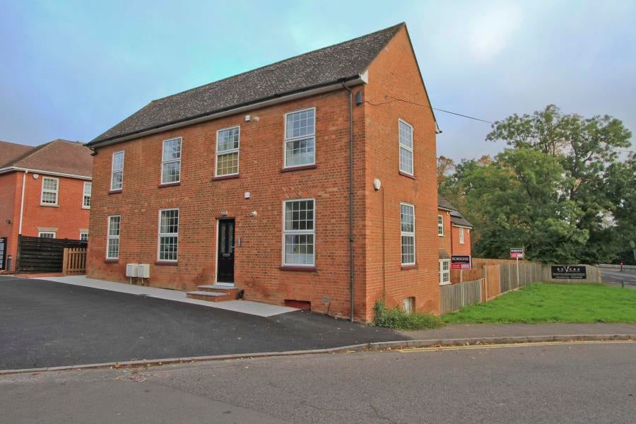 Flat Grove Farm Park in Batchworth