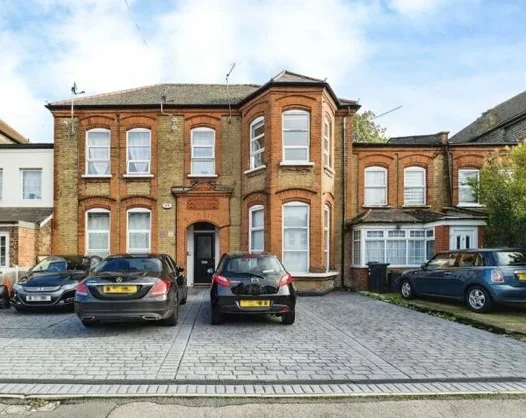 Flat Mansfield Road in Greater London