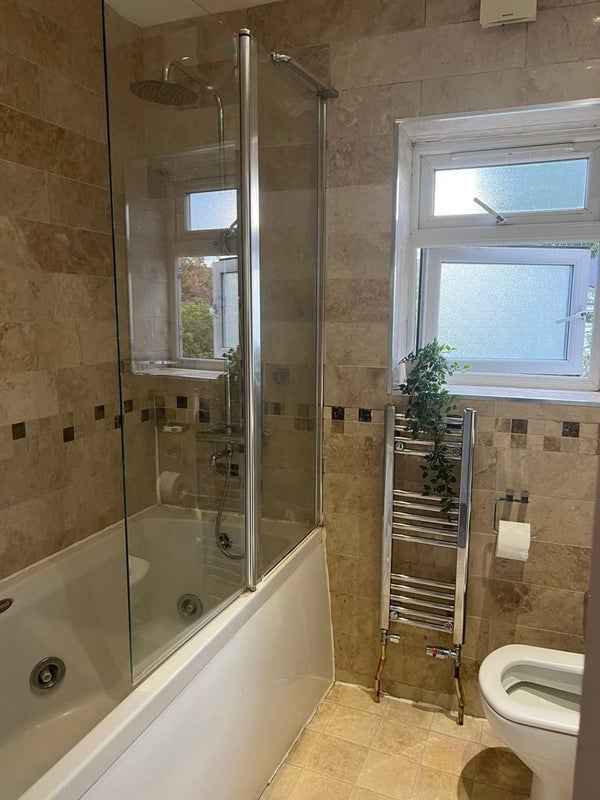 Room Shandy Street in Greater London
