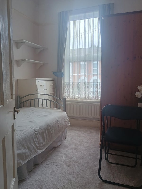 Room Balloch Road in Greater London