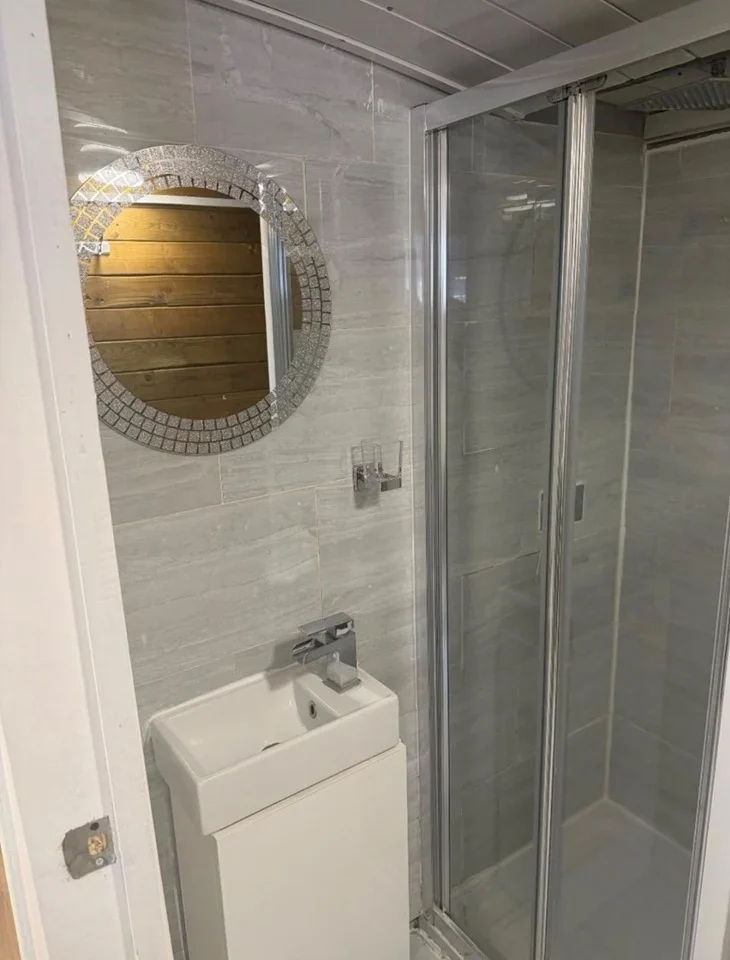 House Waterside Close in Greater London