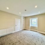 Flat Auchinairn Road in Bishopbriggs