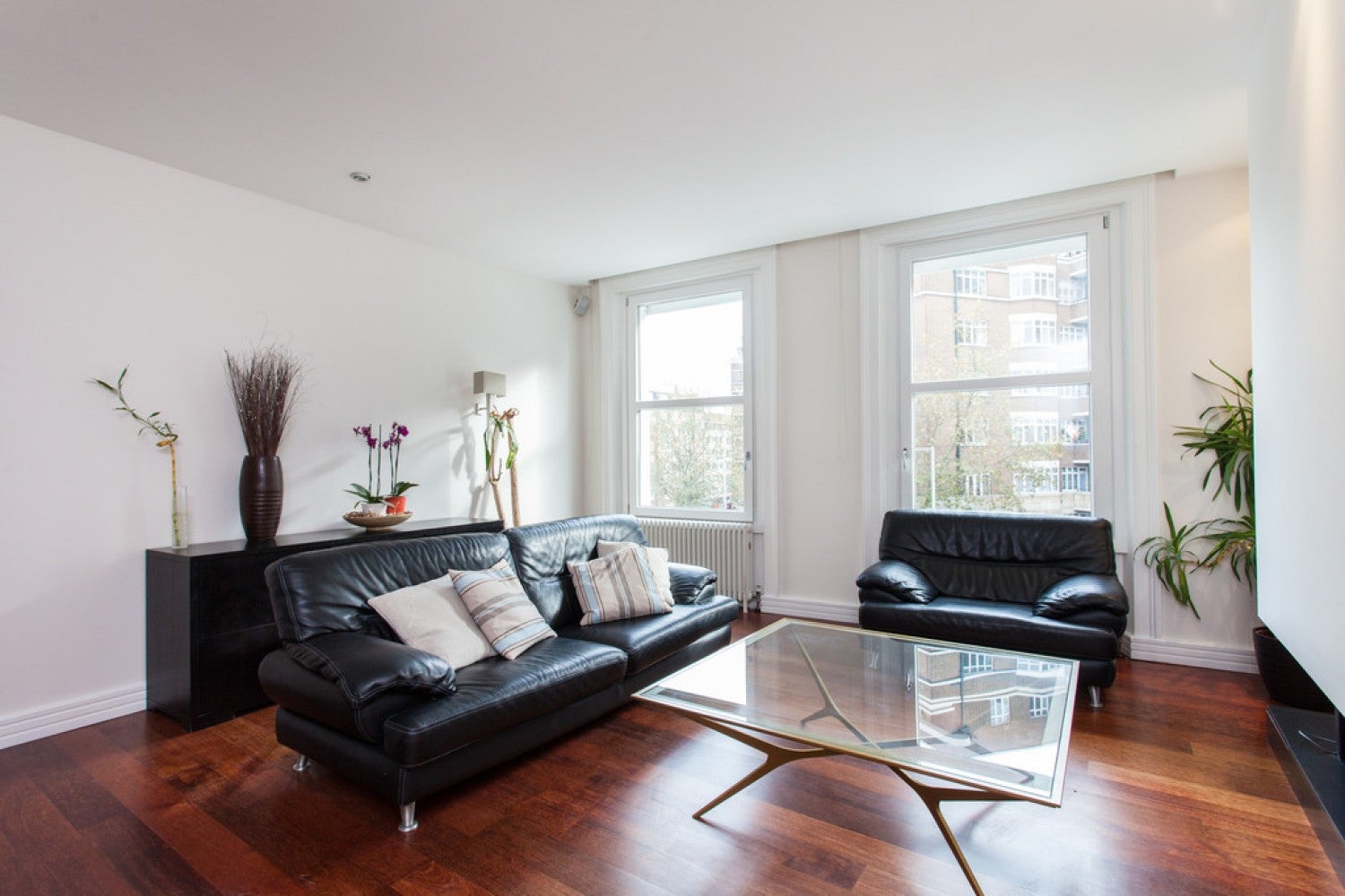 Flat Barnaby Place in Greater London