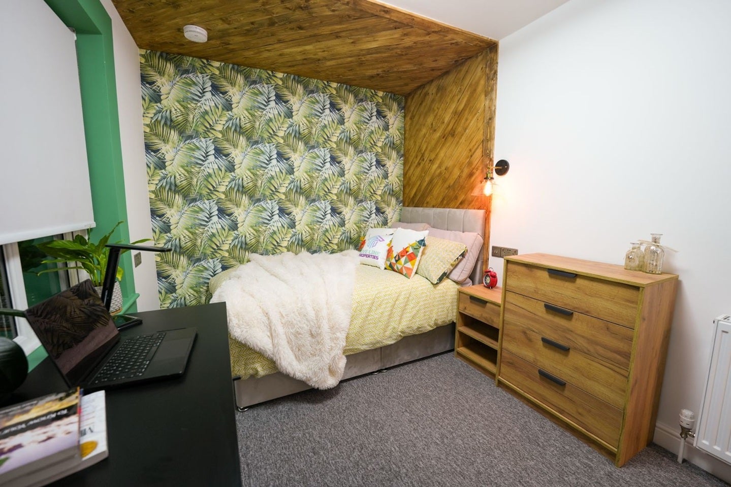 Room James Road in Bristol