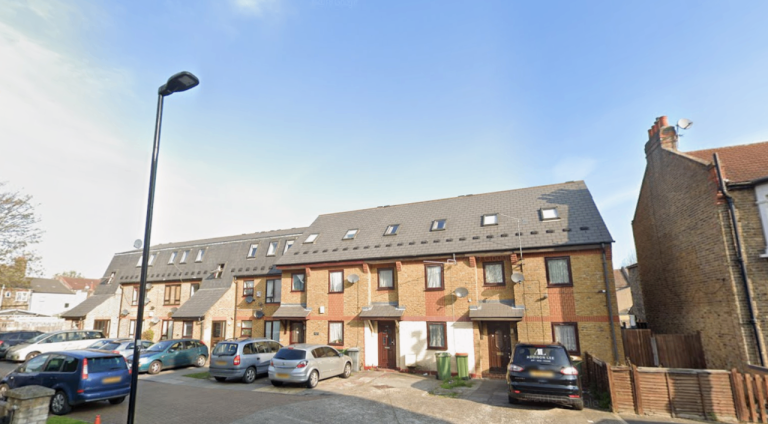 Flat Orwell Road in Greater London