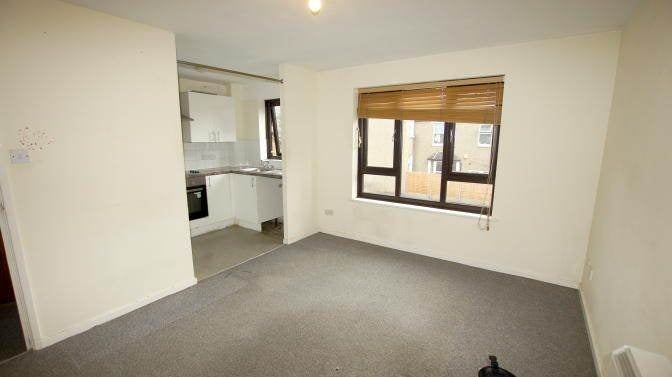 Flat Orwell Road in Greater London
