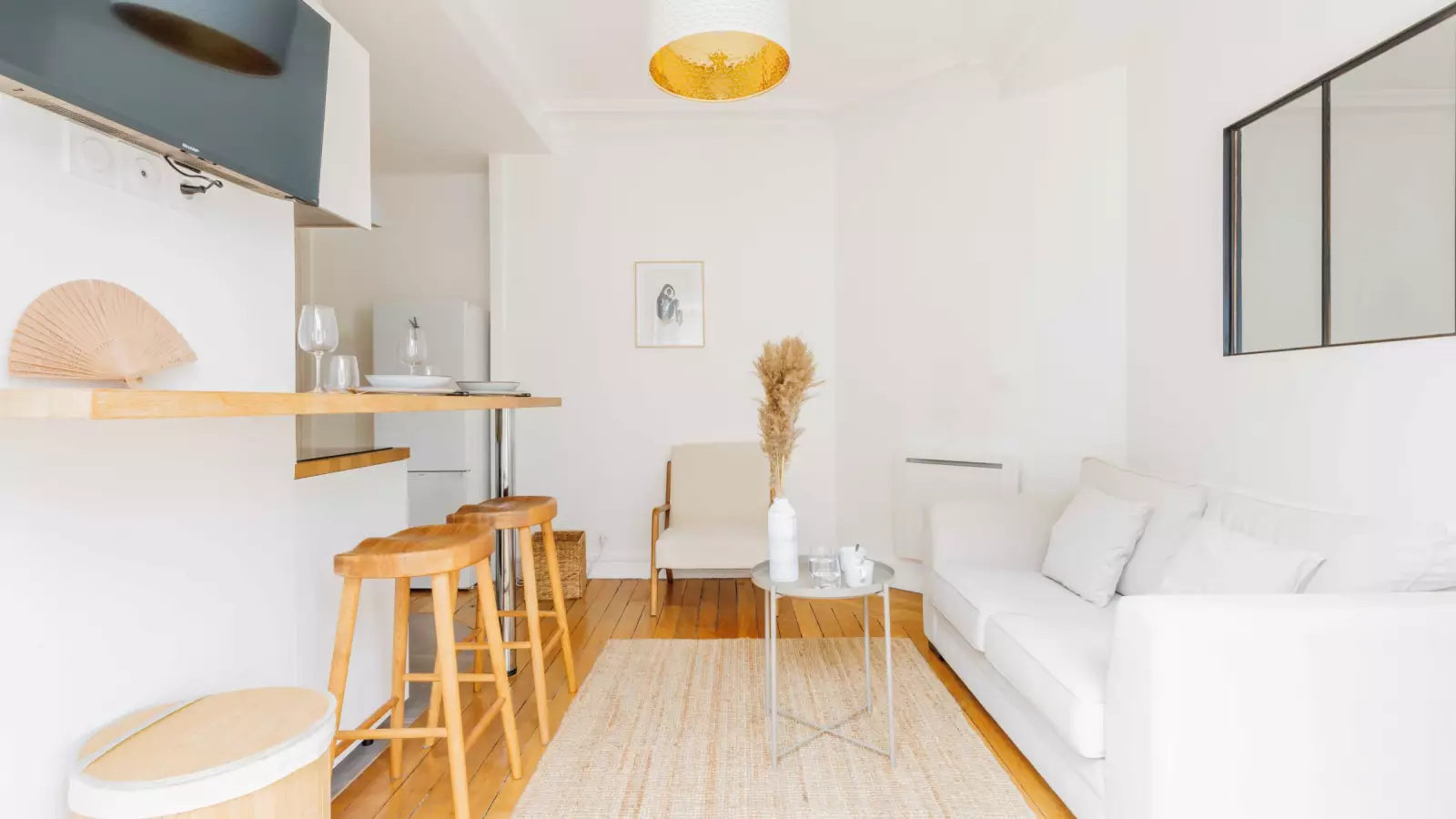 Flat Rue de Tocqueville in Paris
