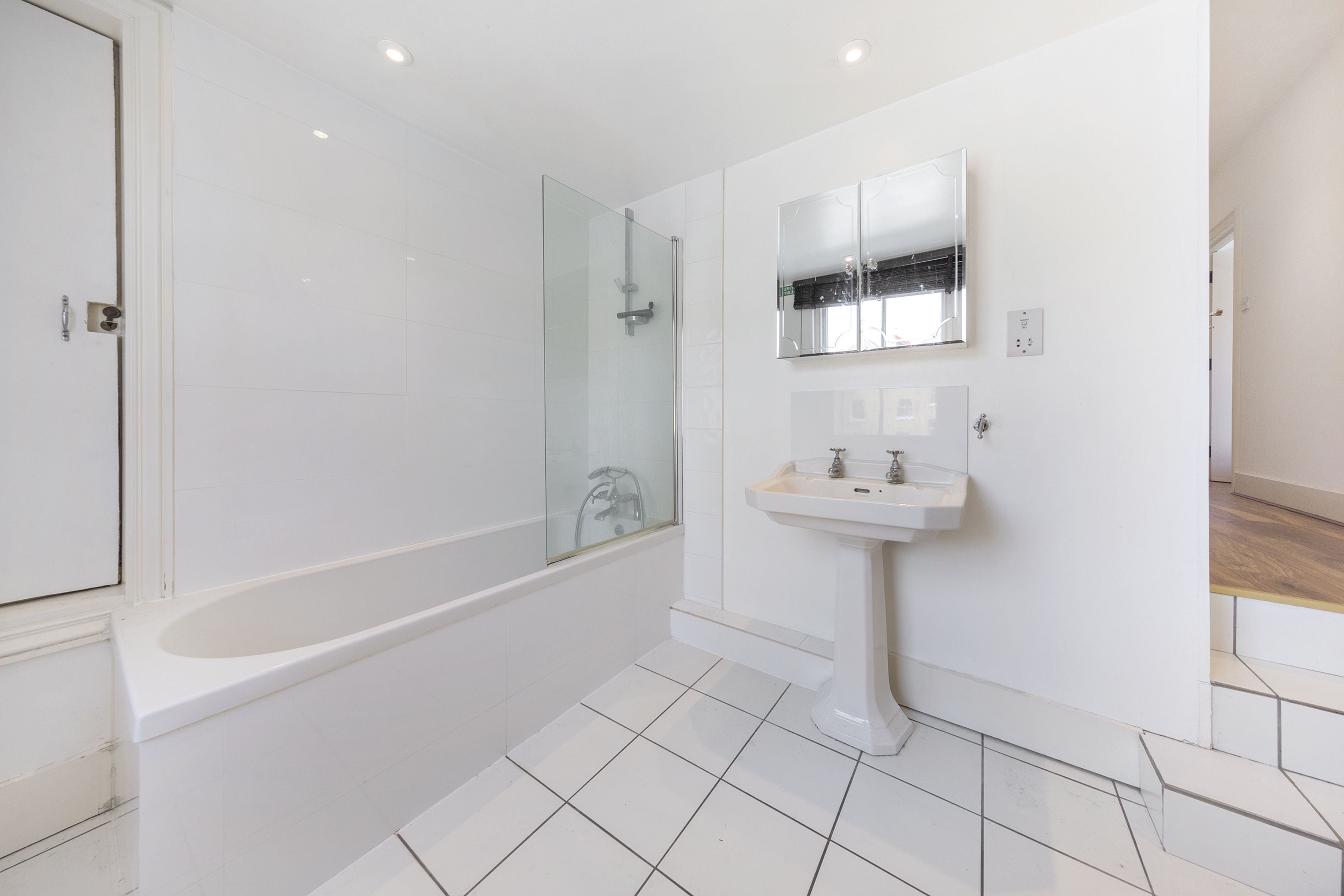 Flat Elvaston Place in Greater London