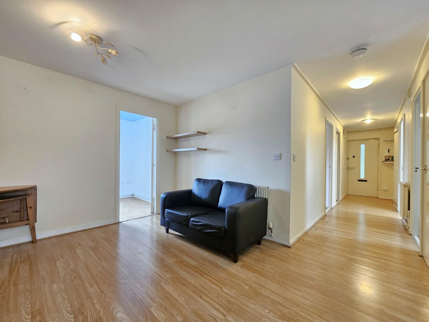 Flat Byfield Road in Northampton
